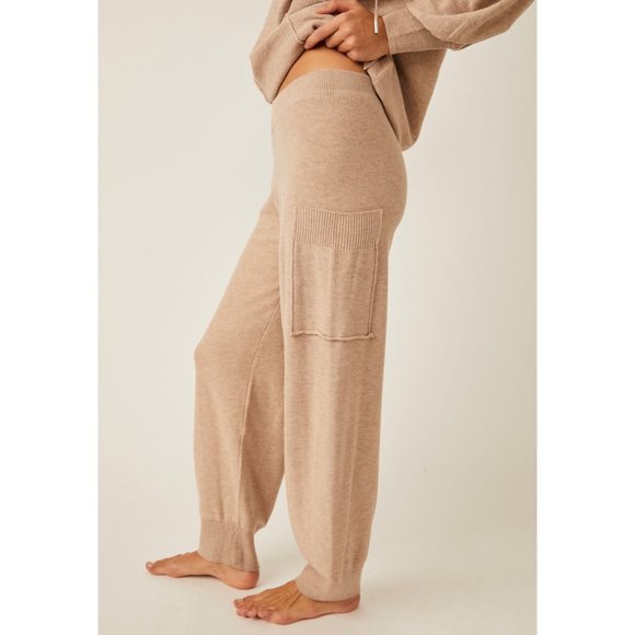 Free People Pants - NWT FREE PEOPLE Snuggle SeasonJogger in Oatmeal